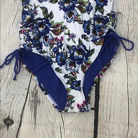 A.N.A One Piece Swimsuit - Picture 2 of 9